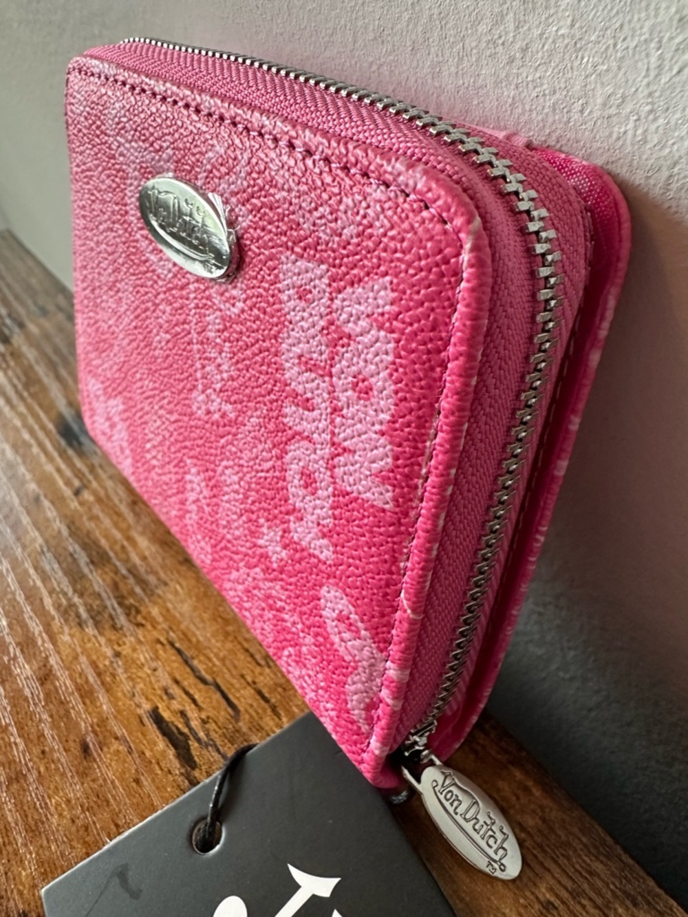 Von Dutch Pink Logo Zip-Around Wallet with White Logos Faux Leather NWT - Picture 2 of 6